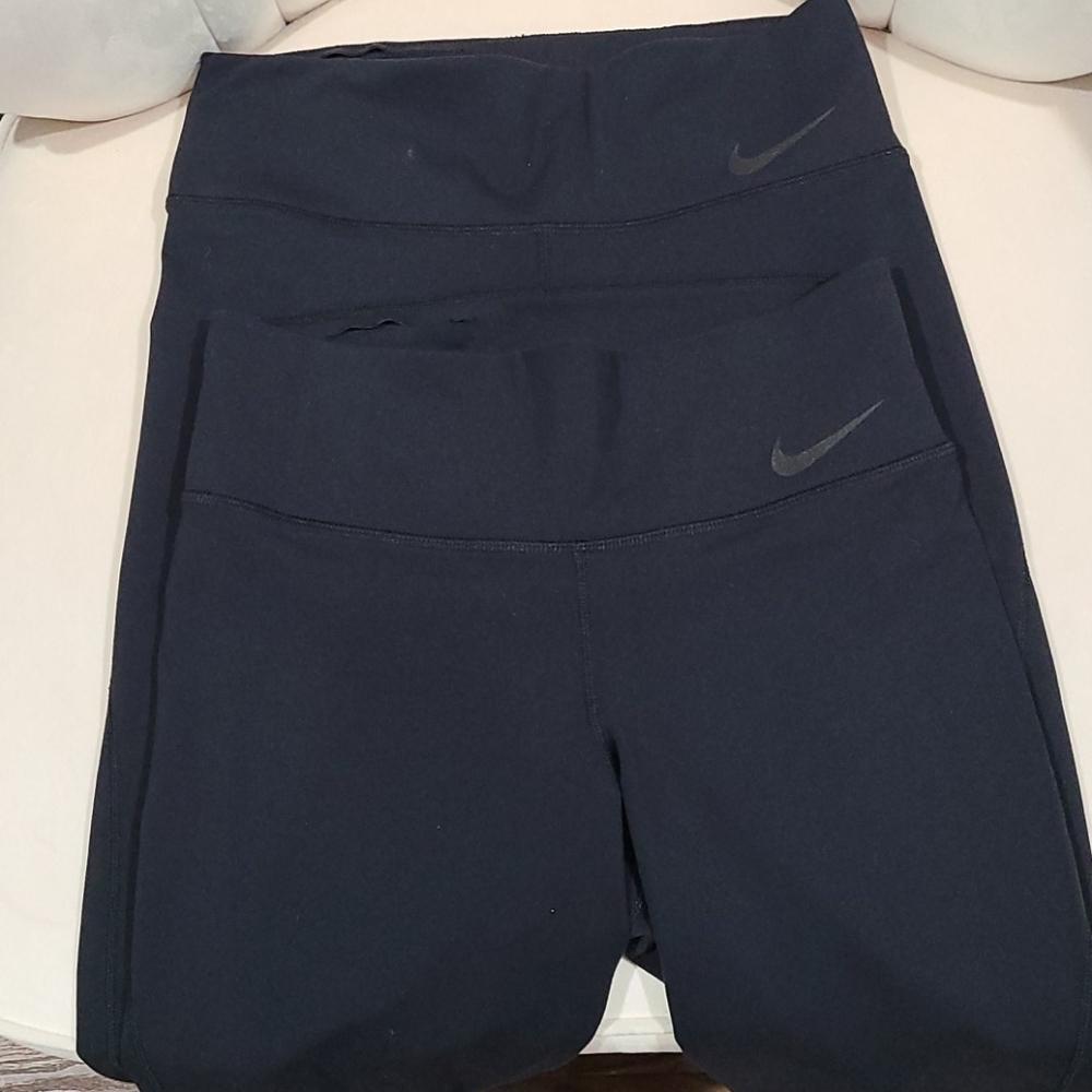 Nike Crops (2)